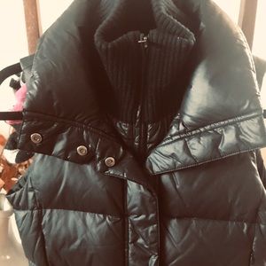 Theory Vest -small
